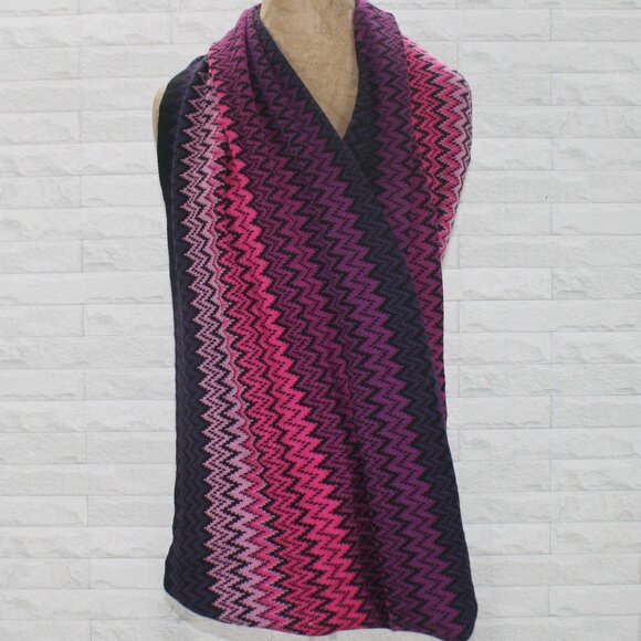 THE LIMITED Scarf Infinity Wide Knit Chevron Stripe Warm Winter Purple Pink - Picture 3 of 10